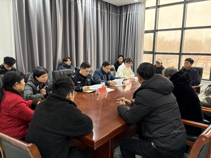 延津县召开网络名人座谈会