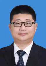 闫磊