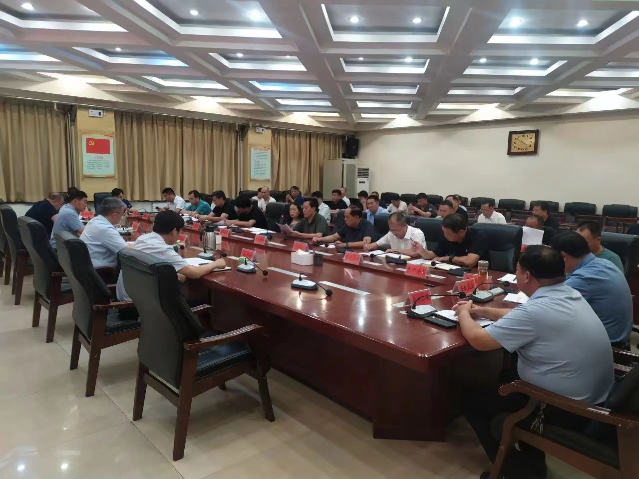座谈会1.jpg